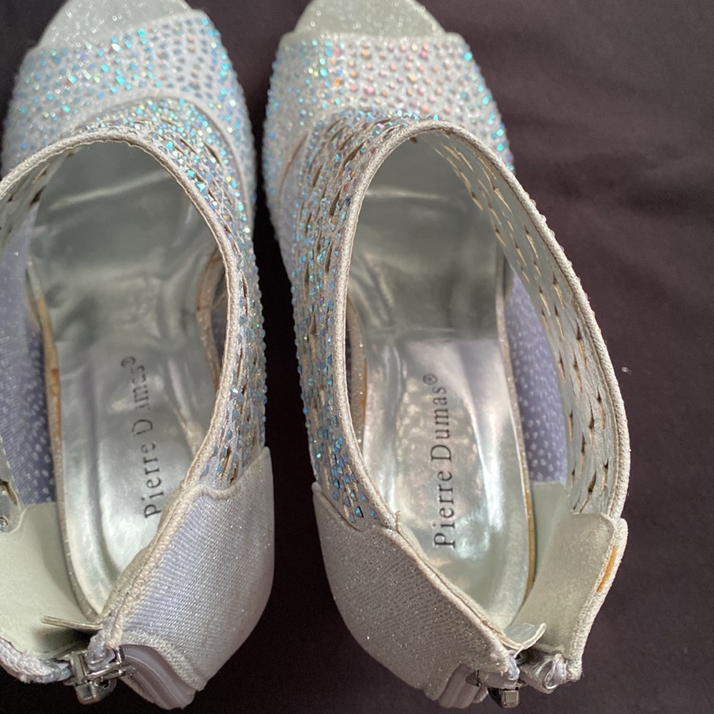 Pierre Dumas silver pee toe shoes - Picture 6 of 12